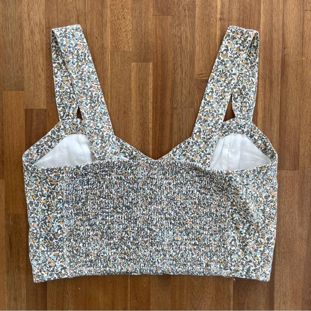 A&F Button Front Tank - Picture 5 of 6